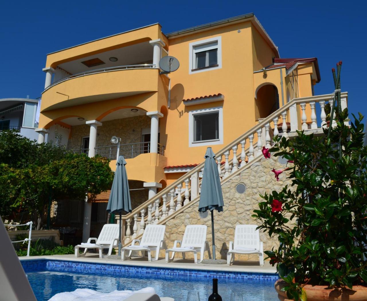 Apartments Villa Ra Zaboric Exterior photo